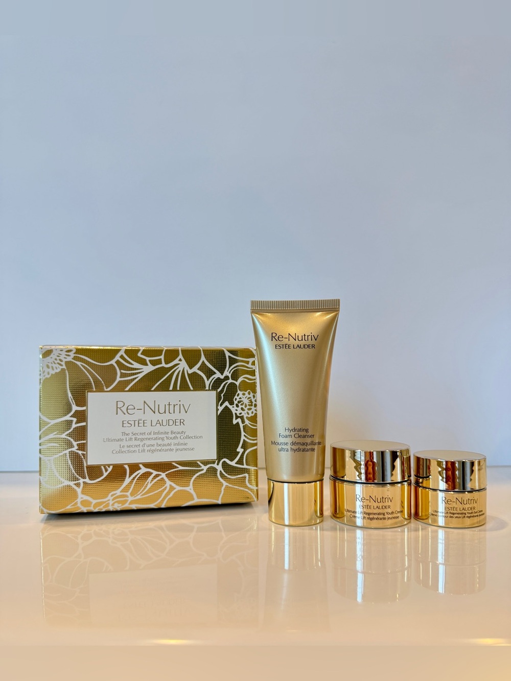 NIB Estee Lauder 3-Pc Re-Nutriv Ultimate Lift Regenerating Youth Travel Set